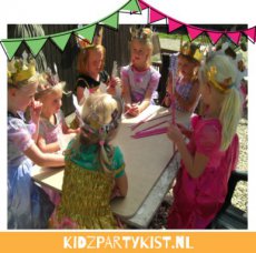 Spelletjes Prinsessenfeestje en speurtocht thuis